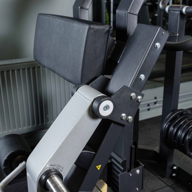 Тренажер Сгибание ног стоя, рычаги серые DHZ D955