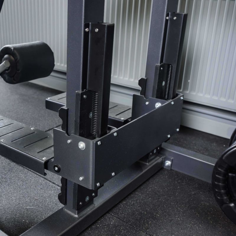 Тренажер Сгибание ног стоя, рычаги серые DHZ D955