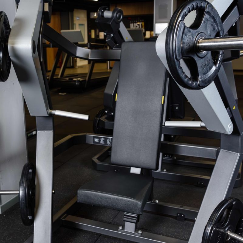 Тренажер Жим от груди, рычаги серые DHZ D905