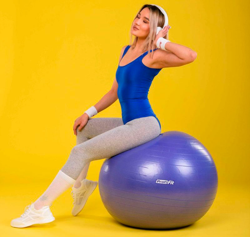 Гимнастический мяч PROFI-FIT, диаметр 85 см, антивзрыв ЗС-951
