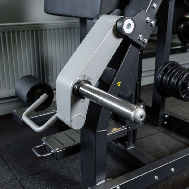 Тренажер Сгибание ног стоя, рычаги серые DHZ D955