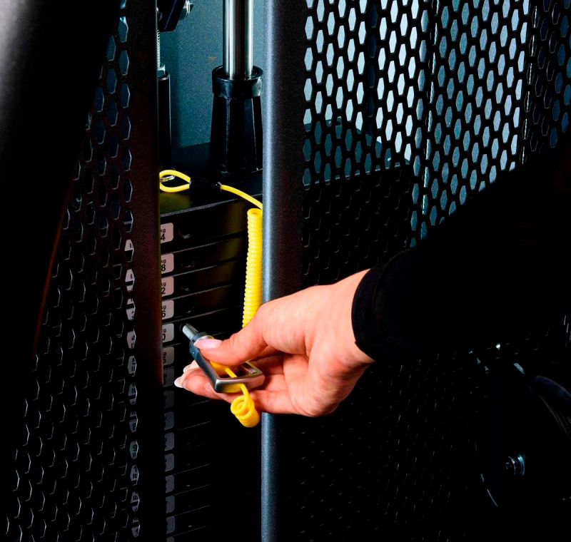 Силовой тренажер Баттерфляй, стек 109 кг FUSION ZS-1049